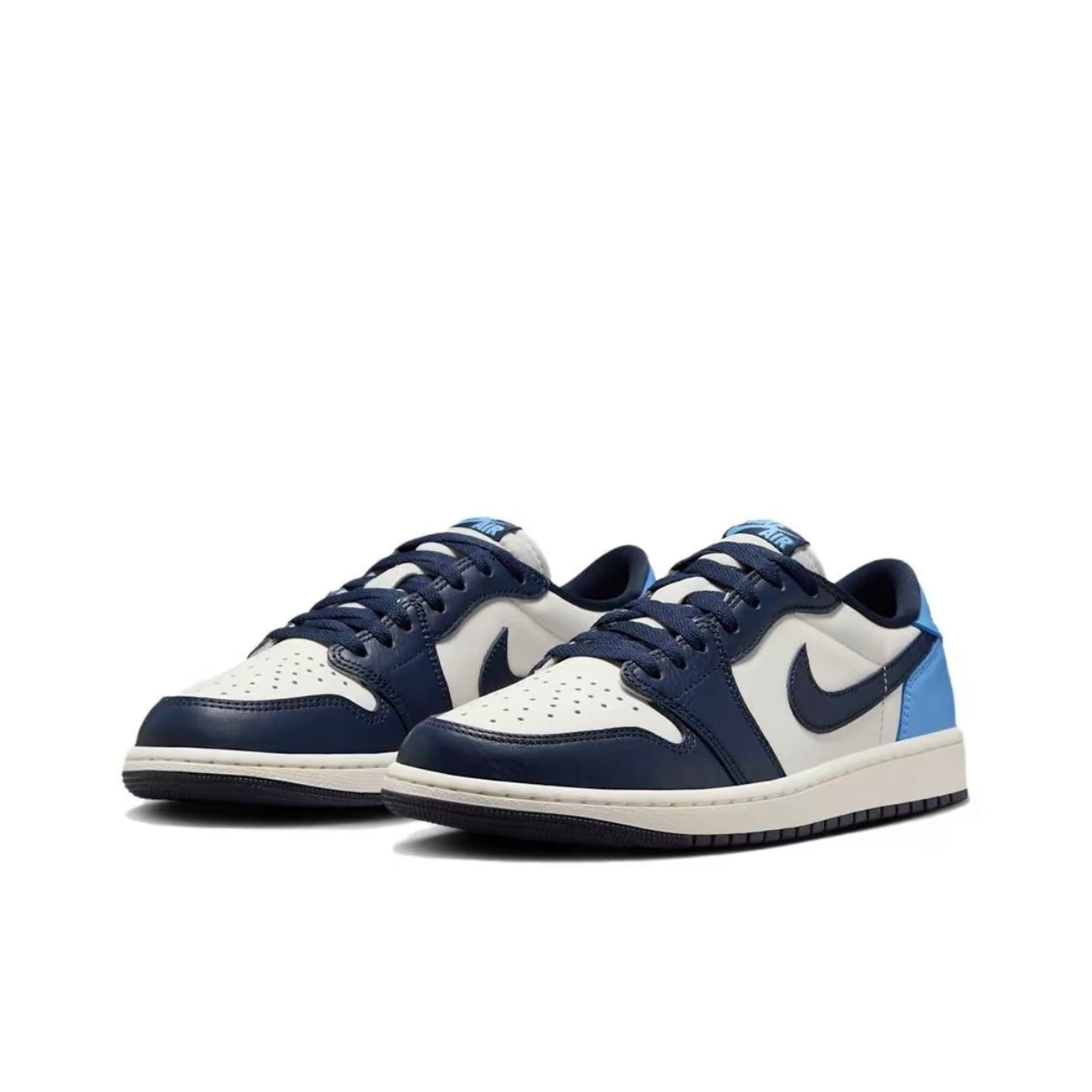 Jordan 1 Low OG Obsidian UNC