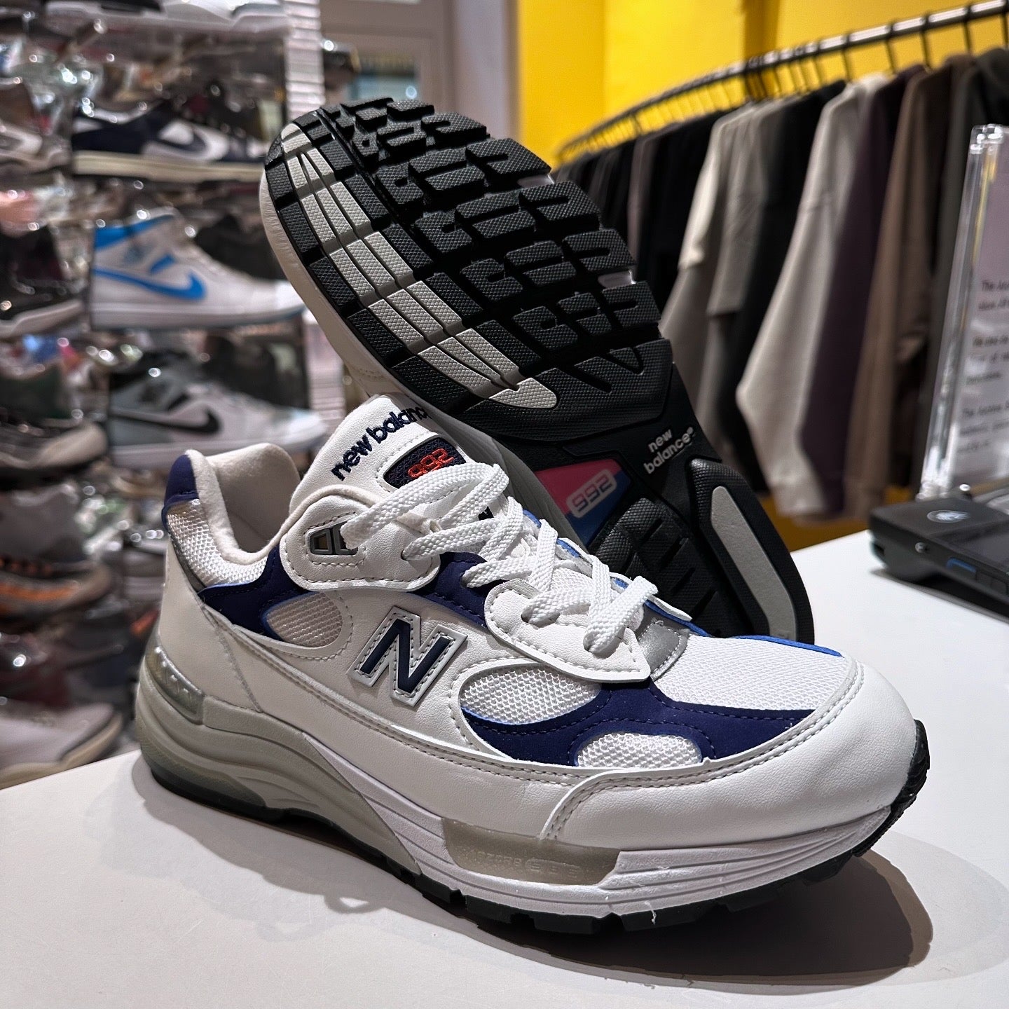 New Balance 992 White Navy Pre-owned US 7