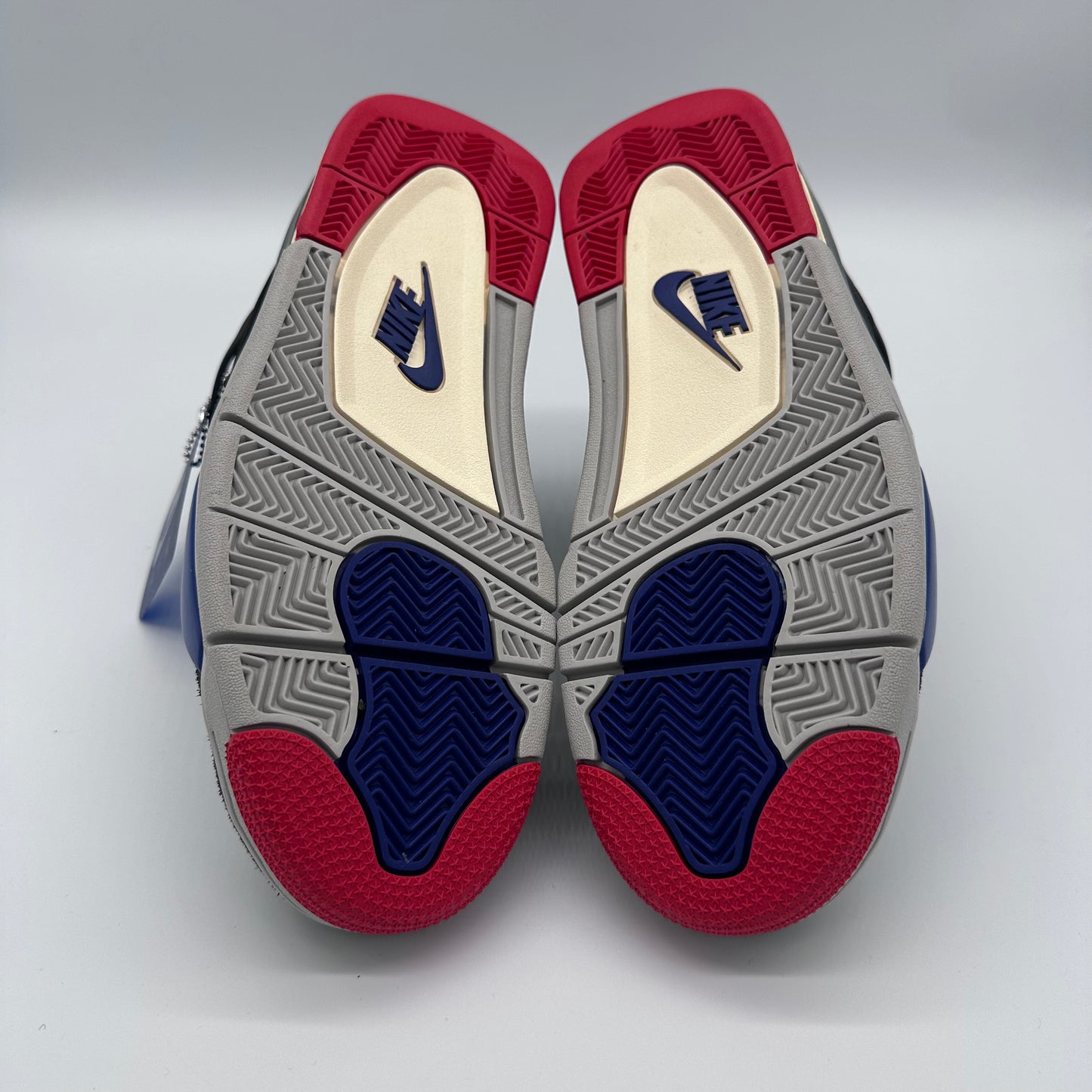 Jordan 4 Retro Rare Air (2025) Pre-owned US 9