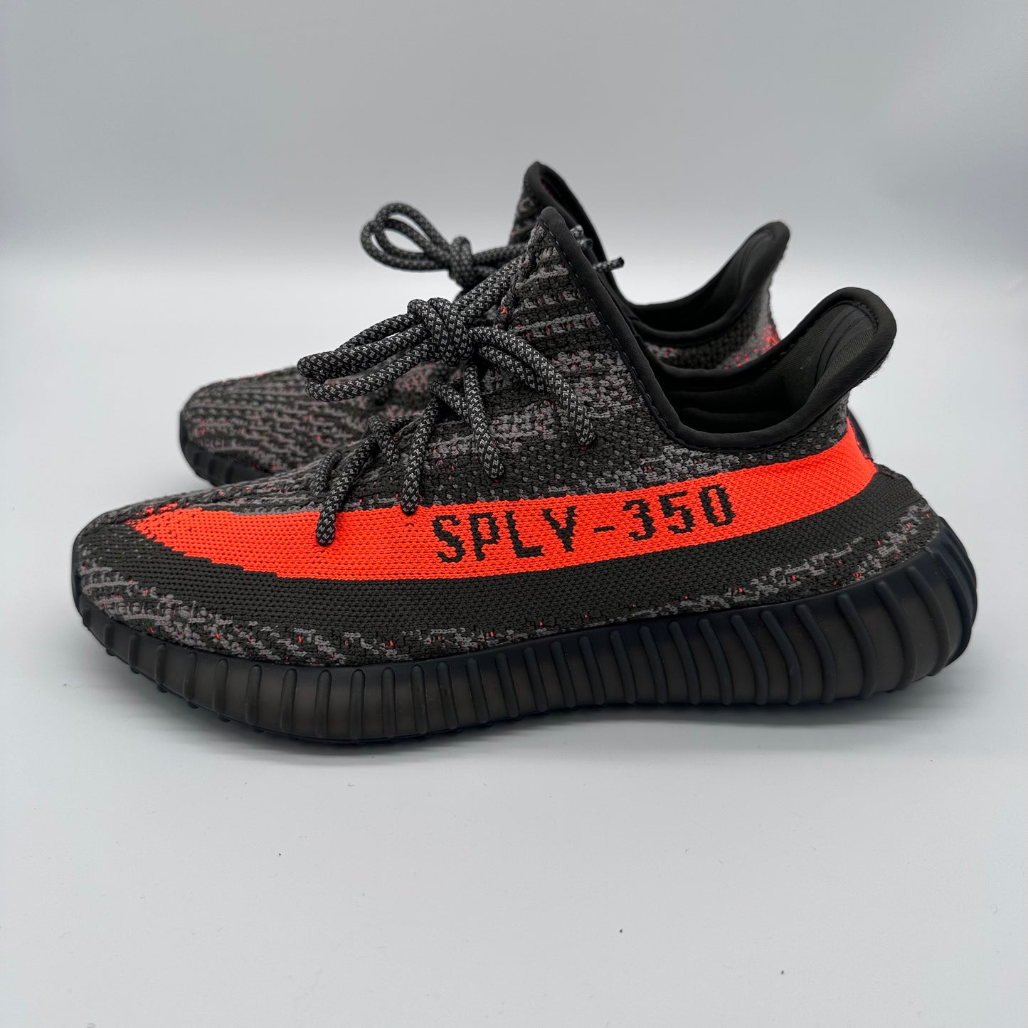 adidas Yeezy Boost 350 V2 Carbon Beluga Pre-owned US9
