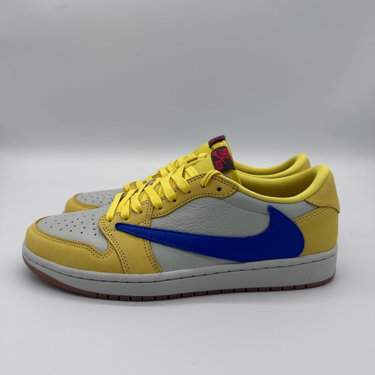 Jordan 1 Retro Low OG SP Travis Scott Canary pre-owned US8.5/WUS10