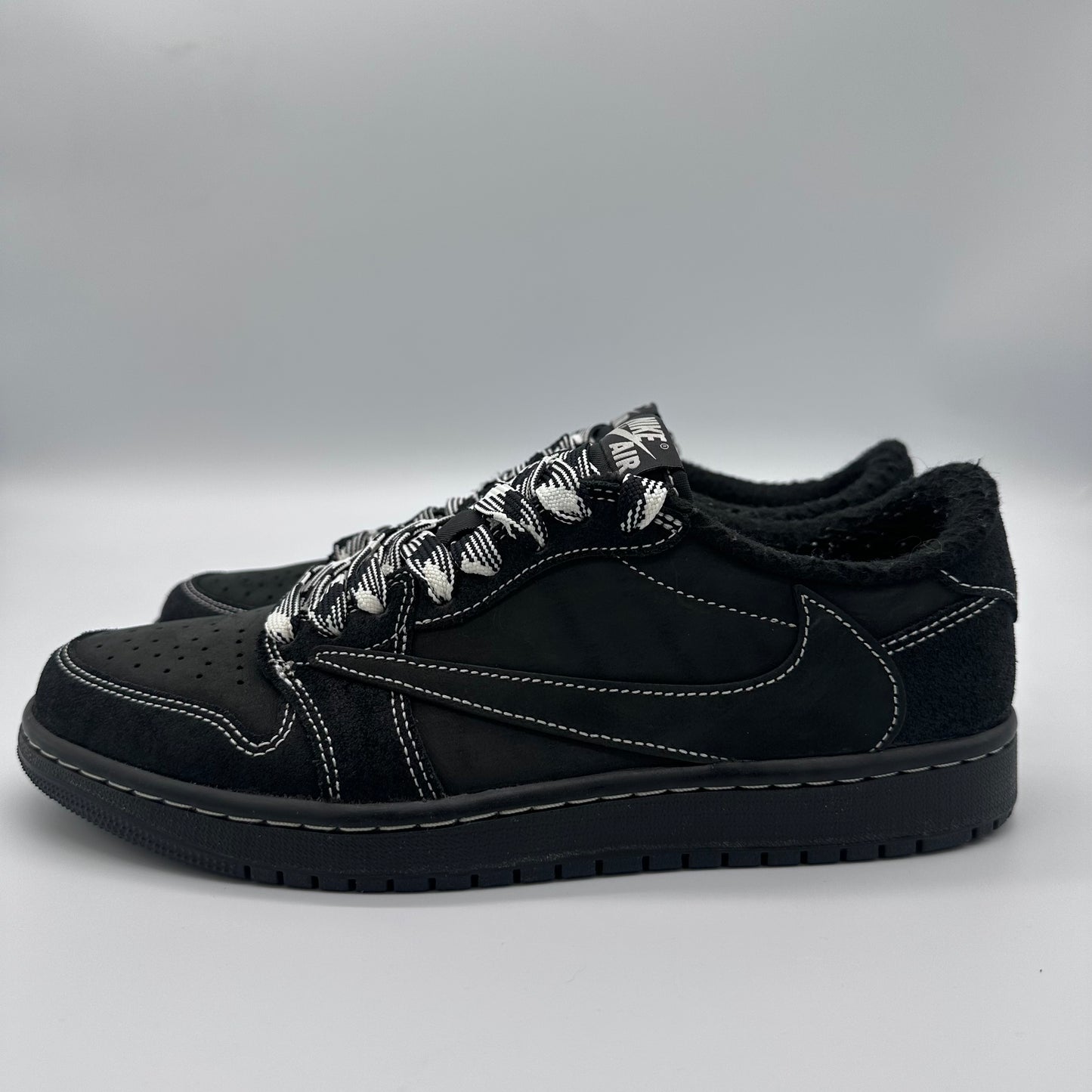 Jordan 1 Retro Low OG SP Travis Scott “Black Phantom” pre-owned US 8.5