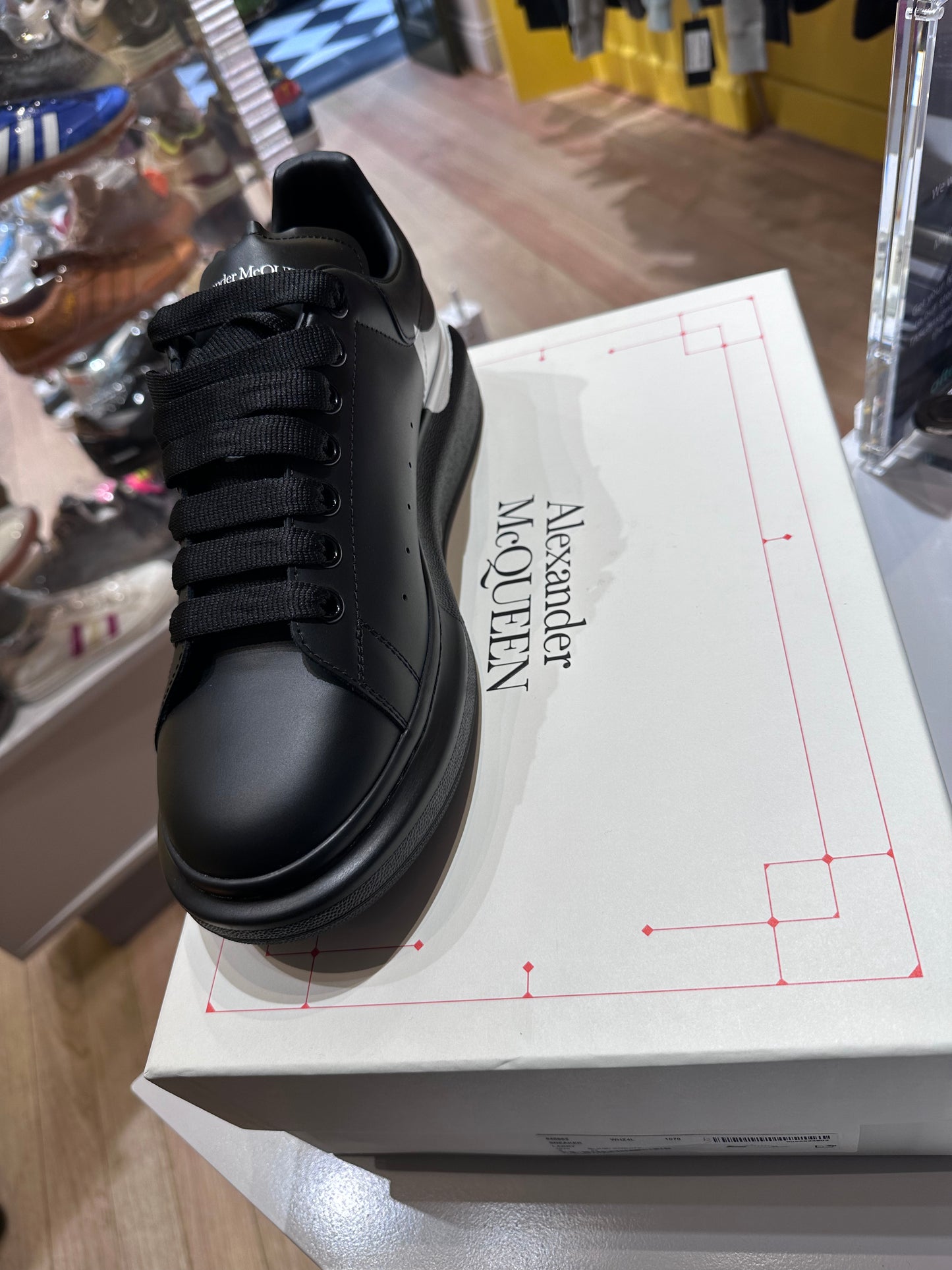 Alexander Mcqueen Larry Oversized Sneakers Black/White