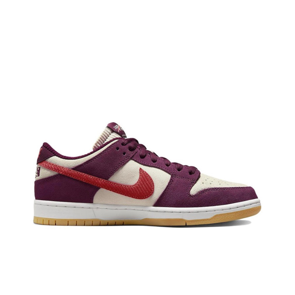 Nike SB Dunk Low Skate Like a Girl