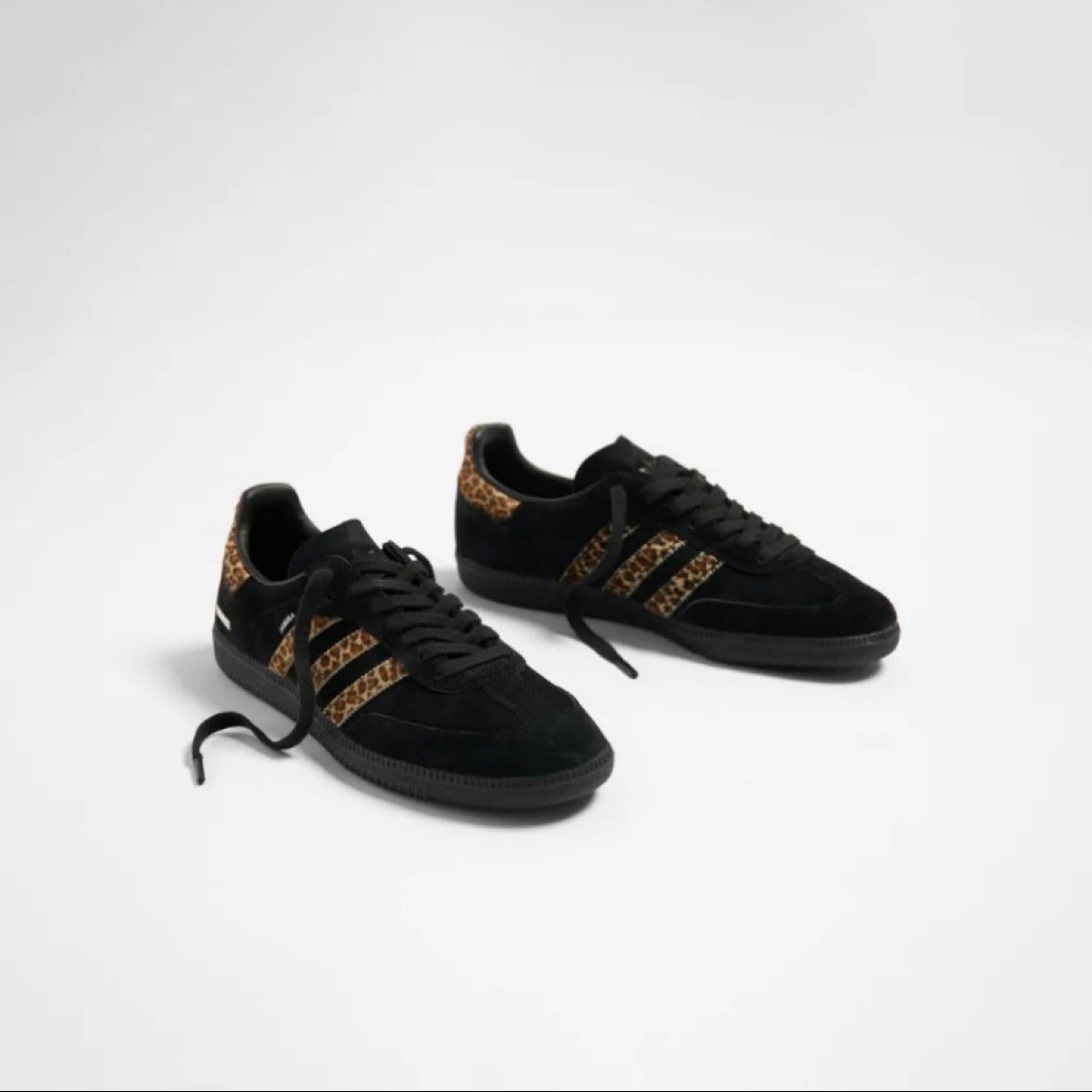 Adidas Samba END. Neighborhood